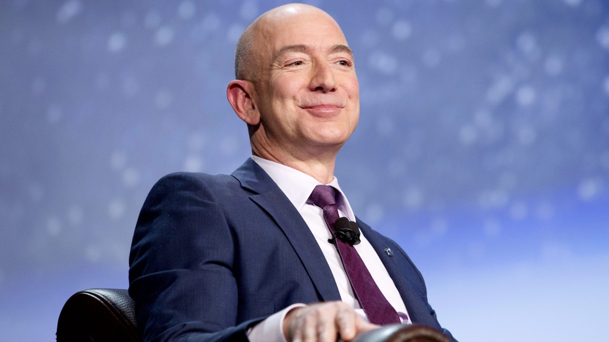 Tỷ phú Jeff Bezos - Ảnh: Bloomberg.