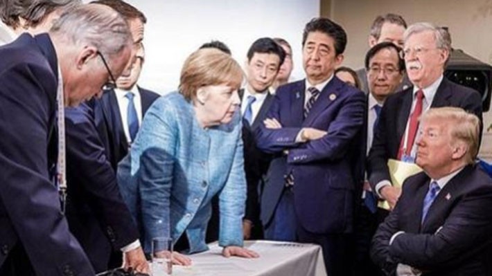 Bức ảnh đăng trên tài khoản Instagram chính thức của Thủ tướng Đức Angela Merkel phản ánh mâu thuẫn giữa Tổng thống Mỹ Donald Trump với các nhà lãnh đạo còn lại trong G7 tại thượng đỉnh vừa diễn ra ở Canada - Ảnh: Instagram/BBC.