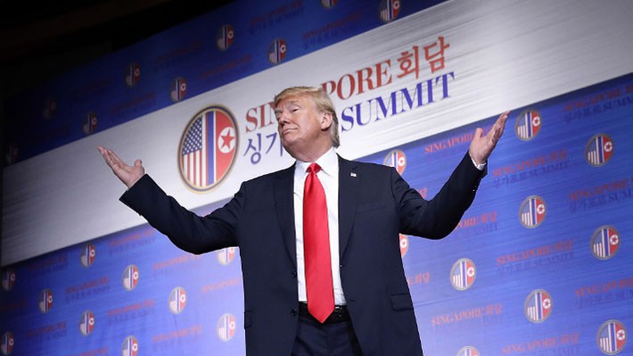 Tổng thống Mỹ Donald Trump trả lời câu hỏi cuối cùng tại cuộc họp báo sau thượng đỉnh Mỹ-Triều ở Singapore hôm 12/6 - Ảnh: Getty.