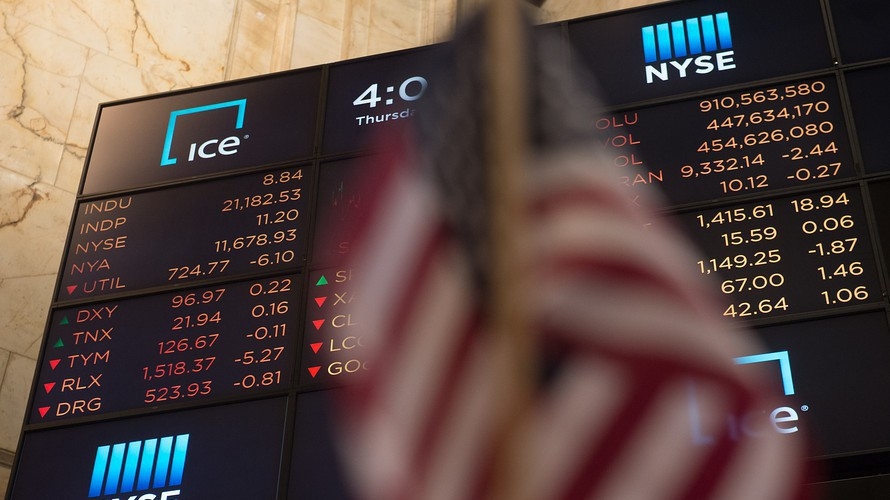Một bảng giá cổ phiếu trên sàn NYSE ở New York, Mỹ - Ảnh: Getty/Market Watch.