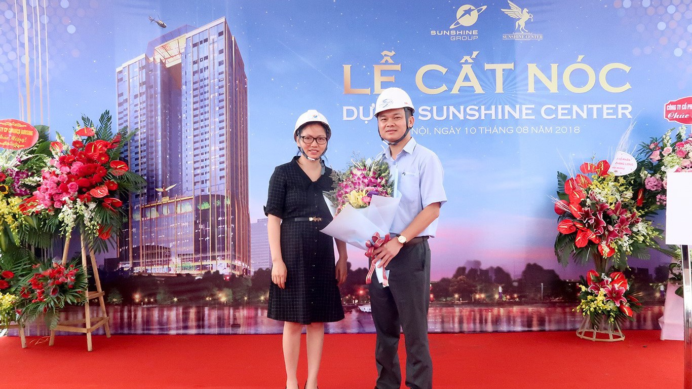 Ngày 10/8 vừa qua, dự án này đã chính thức cất nóc, đánh dấu mốc quan trọng trong tiến trình thi công và hoàn thiện công trình.