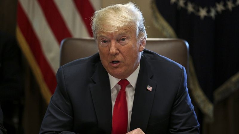 Tổng thống Mỹ Donald Trump phát biểu tại Nhà Trắng ngày 16/8 - Ảnh: Bloomberg.