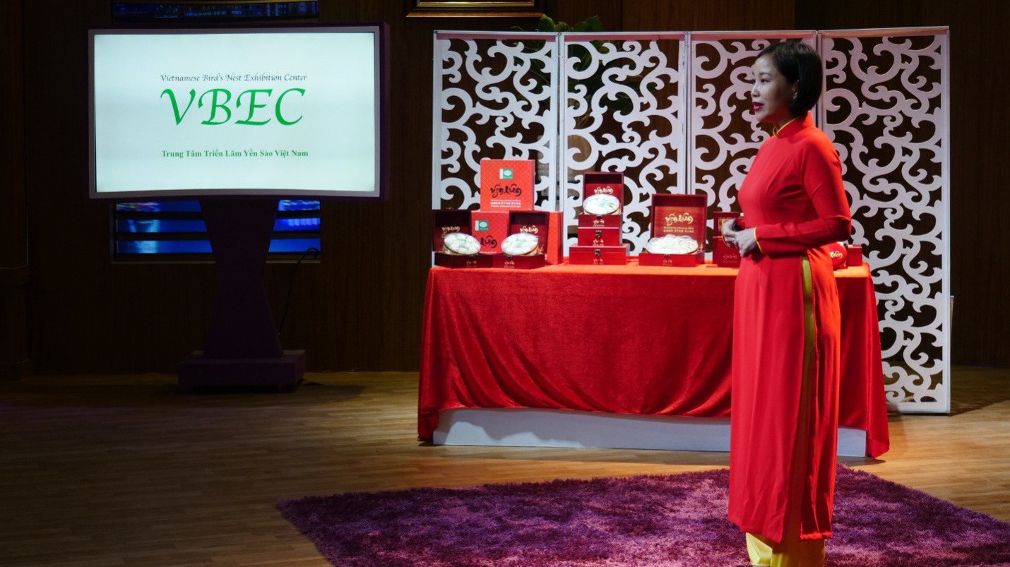 Nhà sang lập Yến Quân.