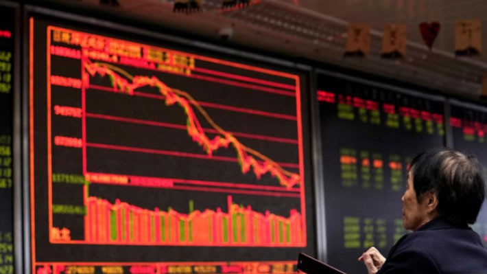 Các nhà đầu tư chứng khoán Trung Quốc đại lục đang bị đè nặng bởi nỗi lo tăng trưởng kinh tế suy giảm trong bối cảnh cuộc chiến thương mại giữa nước này với Mỹ tiếp tục leo thang.