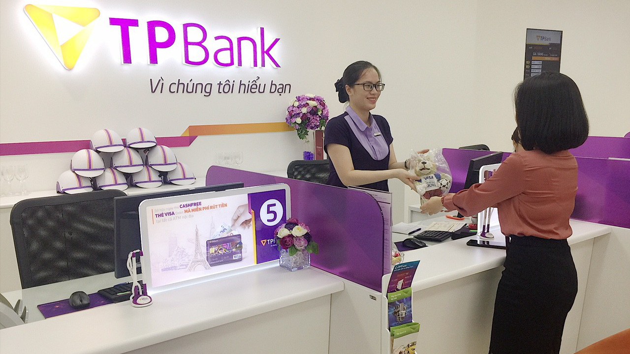 Việc phát hành thêm gần 185 triệu cổ phiếu lần này, tương đương 28% số cổ phần hiện hữu, chắc chắn sẽ tạo cú hích cho giá cổ phiếu của TPBank trong thời gian tới