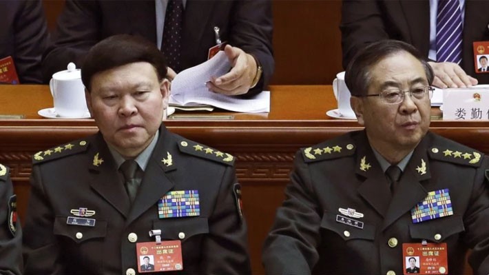 Ông Zhang Yang (trái) và ông Fang Fenghui khi còn đương chức - Ảnh: AP/SCMP.