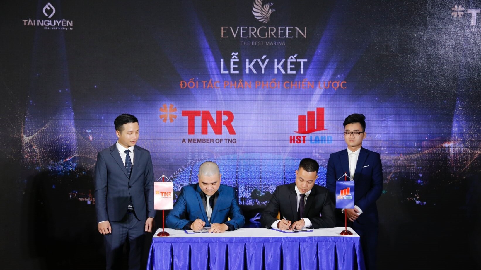 TNR Việt Nam ký kết phân phối chiến lược cùng HST Land..