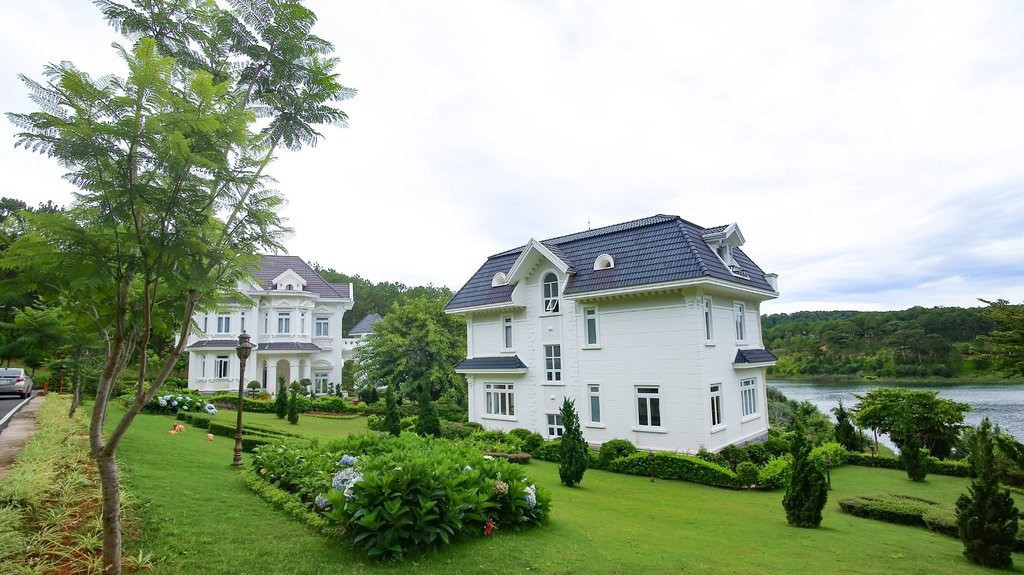 SAM Tuyền Lâm Golf & Resorts là biểu tượng của những dịch vụ nghỉ dưỡng đẳng cấp giữa thành phố Đà Lạt.