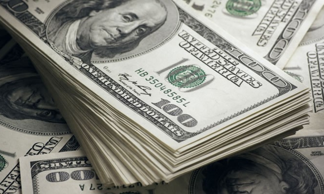 Từ mức đáy thiết lập vào tháng 4, chỉ số Bloomberg Dollar Spot Index đo sức mạnh đồng USD đã tăng hơn 7%.