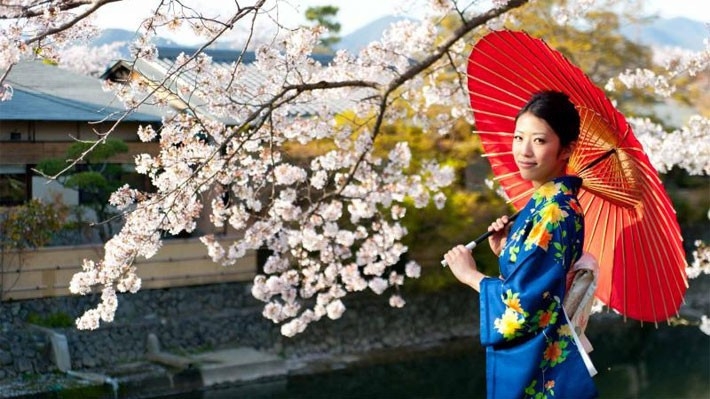 Trong 7 năm, tài sản của giới giàu Nhật Bản tăng 87%.