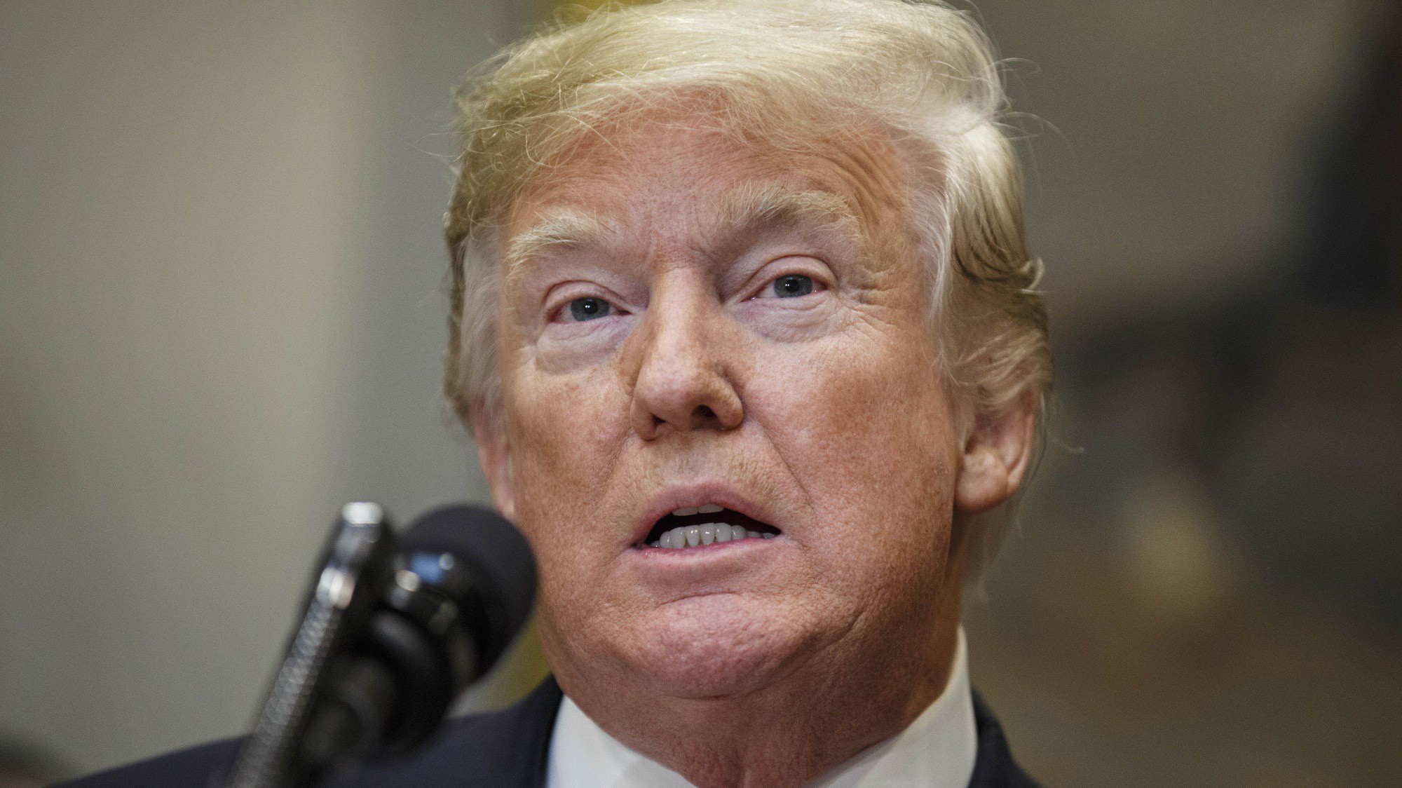 Trên cương vị Tổng thống Mỹ, ông Trump có quyền can thiệp vào vụ bắt CFO Huawei - Ảnh: Bloomberg.