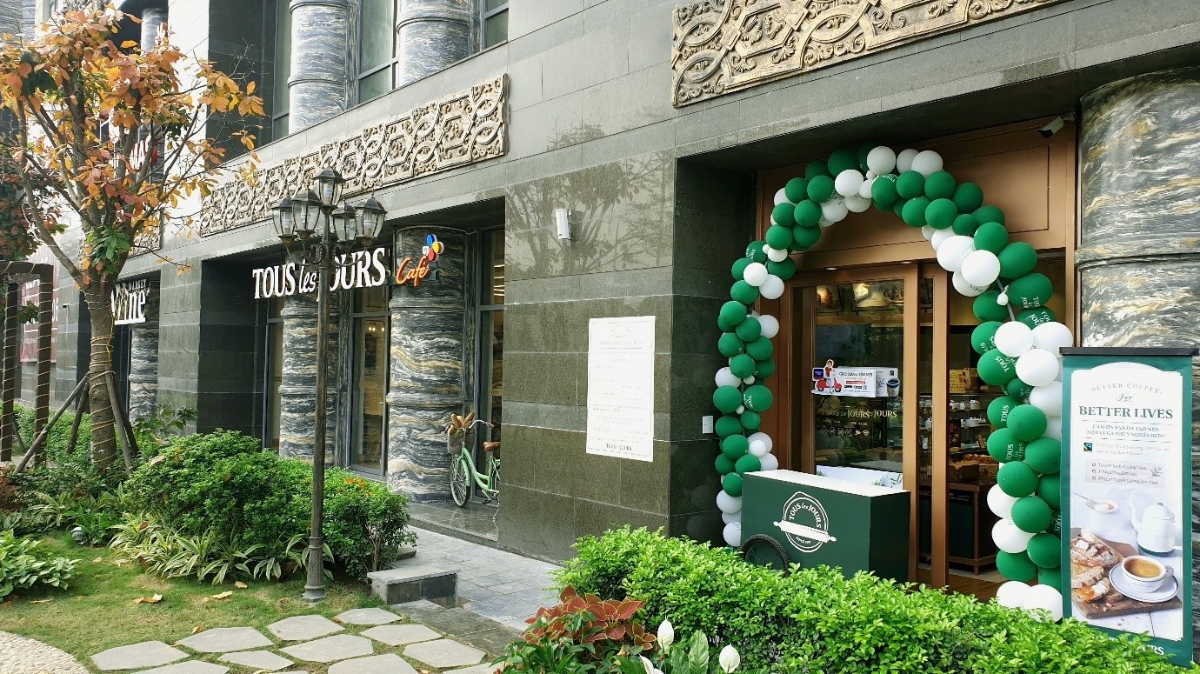 Kiến trúc ấn tượng của Lion Mall - Trung tâm thương mại nằm trong khuôn viên dự án căn hộ hạng sang D’. Le Roi Soleil.