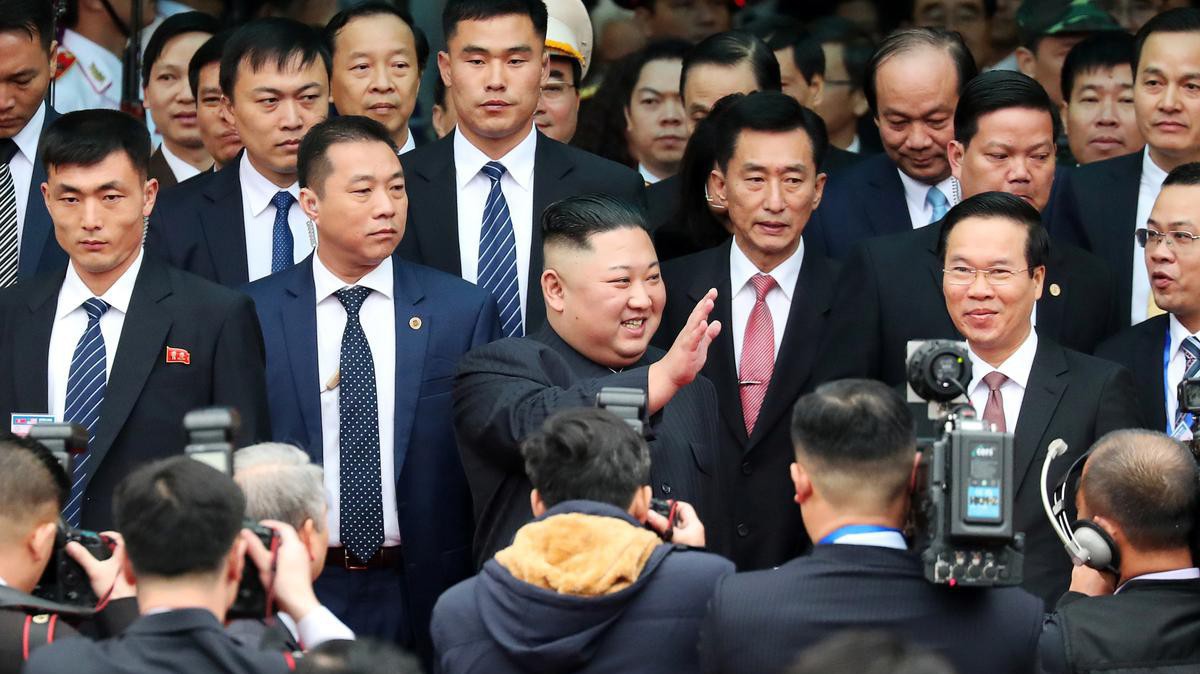 Ông Kim Jong Un tại ga Đồng Đăng sáng 26/2 - Ảnh: Reuters.