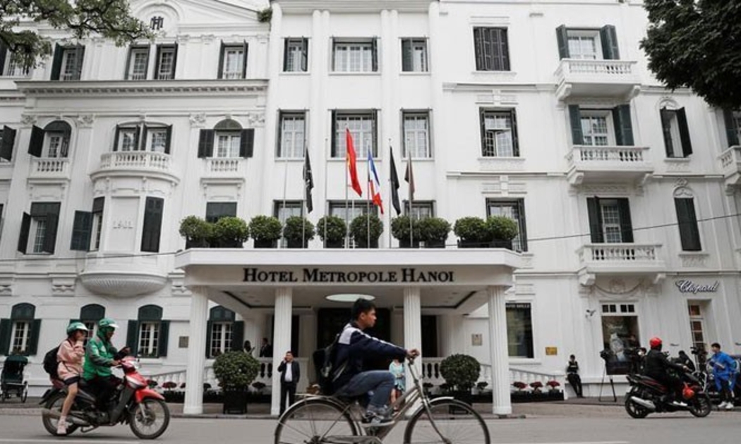 Khách sạn Metropole, nơi sẽ diễn ra bữa tối ngày 27/2 giữa Tổng thống Mỹ Donald Trump và Chủ tịch Triều Tiên Kim Jong Un - Ảnh: Reuters.