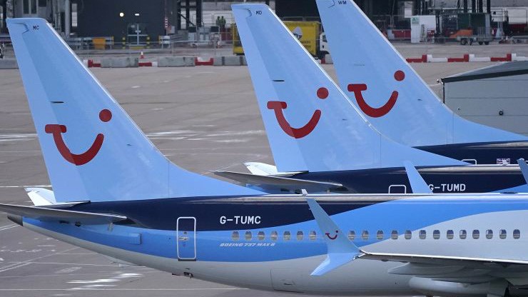 Máy bay 737 Max đậu ở sân bay Manchester, Anh, ngày 12/3 - Ảnh: Getty/CNBC.