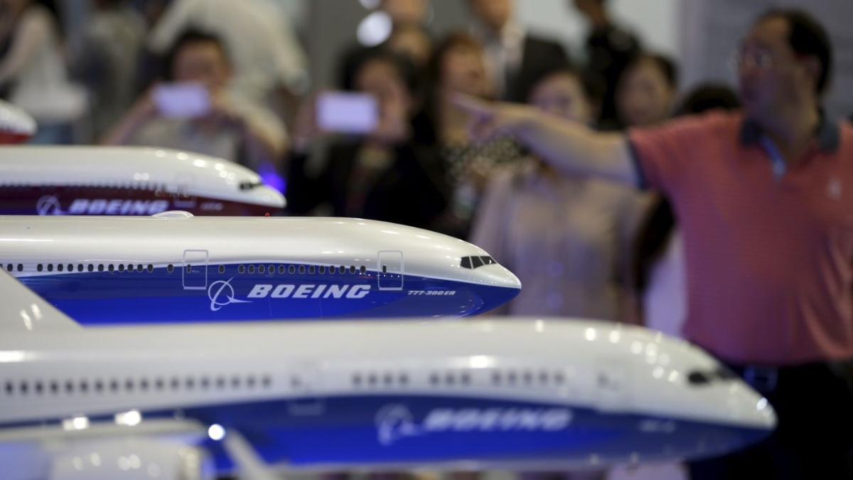 Sau khi giảm mạnh vào đầu tuần, giá cổ phiếu Boeing đã gắng gượng hồi phục trong 3 phiên giao dịch còn lại trong tuần - Ảnh: Reuters.