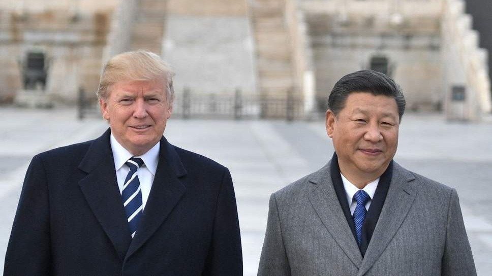 Tổng thống Mỹ Donald Trump (trái) và Chủ tịch Trung Quốc Tập Cận Bình - Ảnh: Reuters.