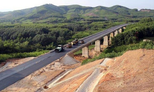 7.669 tỷ làm cao tốc Bắc - Nam đoạn Cam Lộ - La Sơn cuối tháng 7/2019