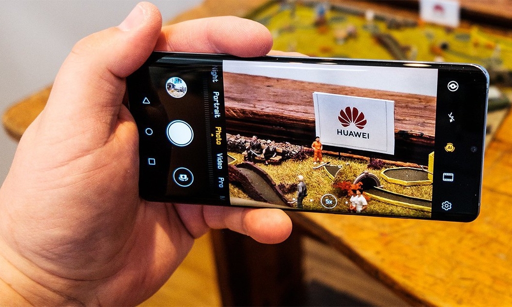 Huawei đang đương đầu với sức ép lớn từ các biện pháp hạn chế của Mỹ.