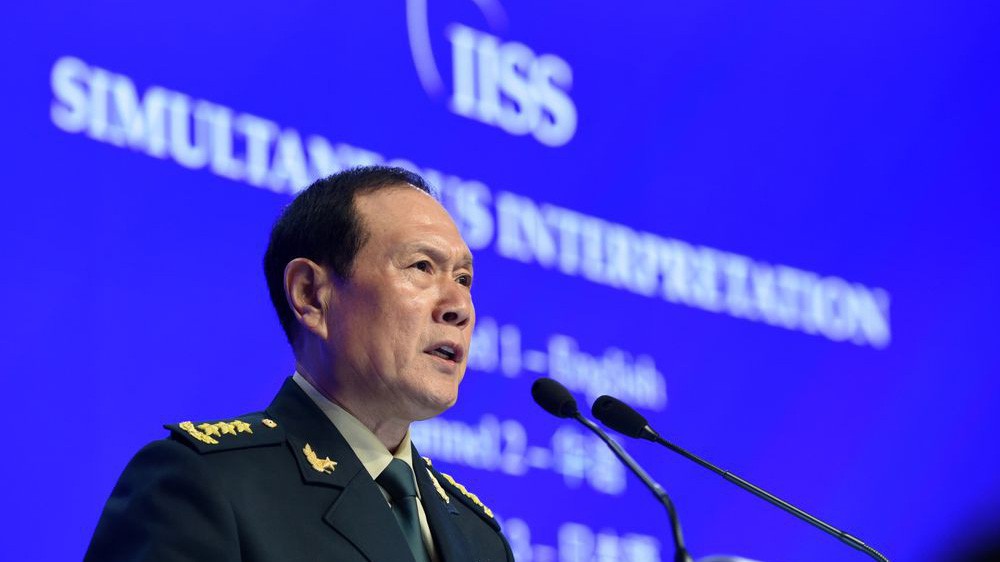 Bộ trưởng Bộ Quốc phòng Trung Quốc Ngụy Phượng Hòa phát biểu ngày 2/6 - Ảnh: Getty/Bloomberg.