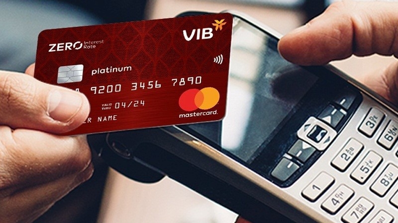 Với loại thẻ VIB Zero Interest Rate miễn lãi trọn đời, bạn có thể trả nợ thẻ thành nhiều kỳ, mỗi kỳ chỉ từ 20% dư nợ còn lại, mà hoàn toàn không phải chịu lãi.