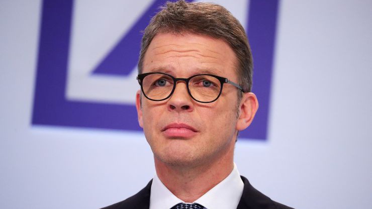 Tổng giám đốc Christian Sewing của Deutsche Bank - Ảnh: Bloomberg/CNBC.