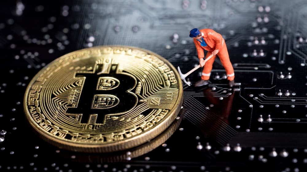 Giá tiền ảo Bitcoin biến động mạnh thời gian gần đây.