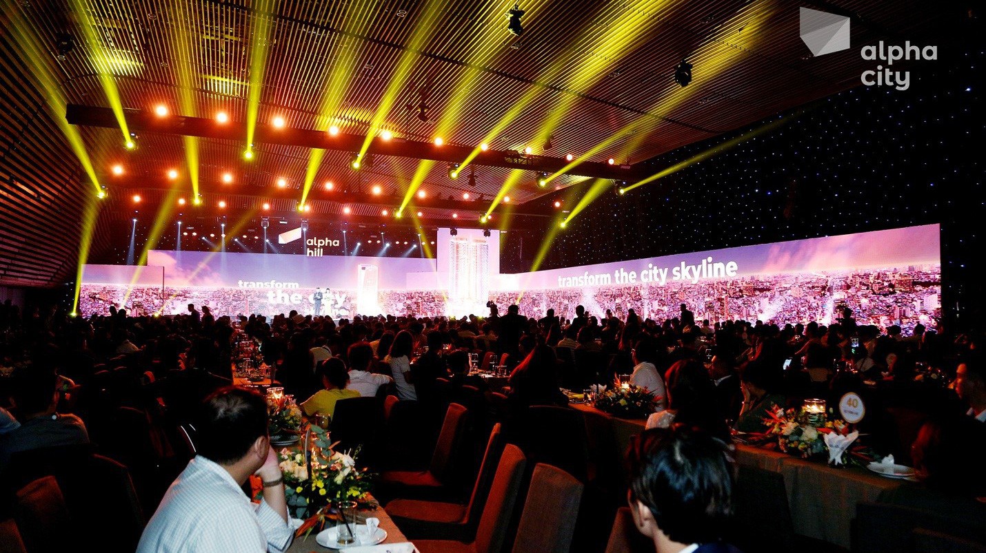 Ngay từ khi bước chân vào thị trường Việt Nam, cái tên Alpha King đã là một ẩn số với tư cách là nhà phát triển bất động sản độc tôn ở phân khúc hạng sang.