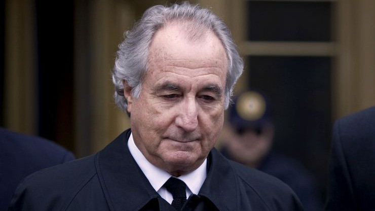 Bernie Madoff trong một lần xuất hiện trước tòa án liên bang ở New York. tháng 3/2009 - Ảnh: Bloomberg/Getty.