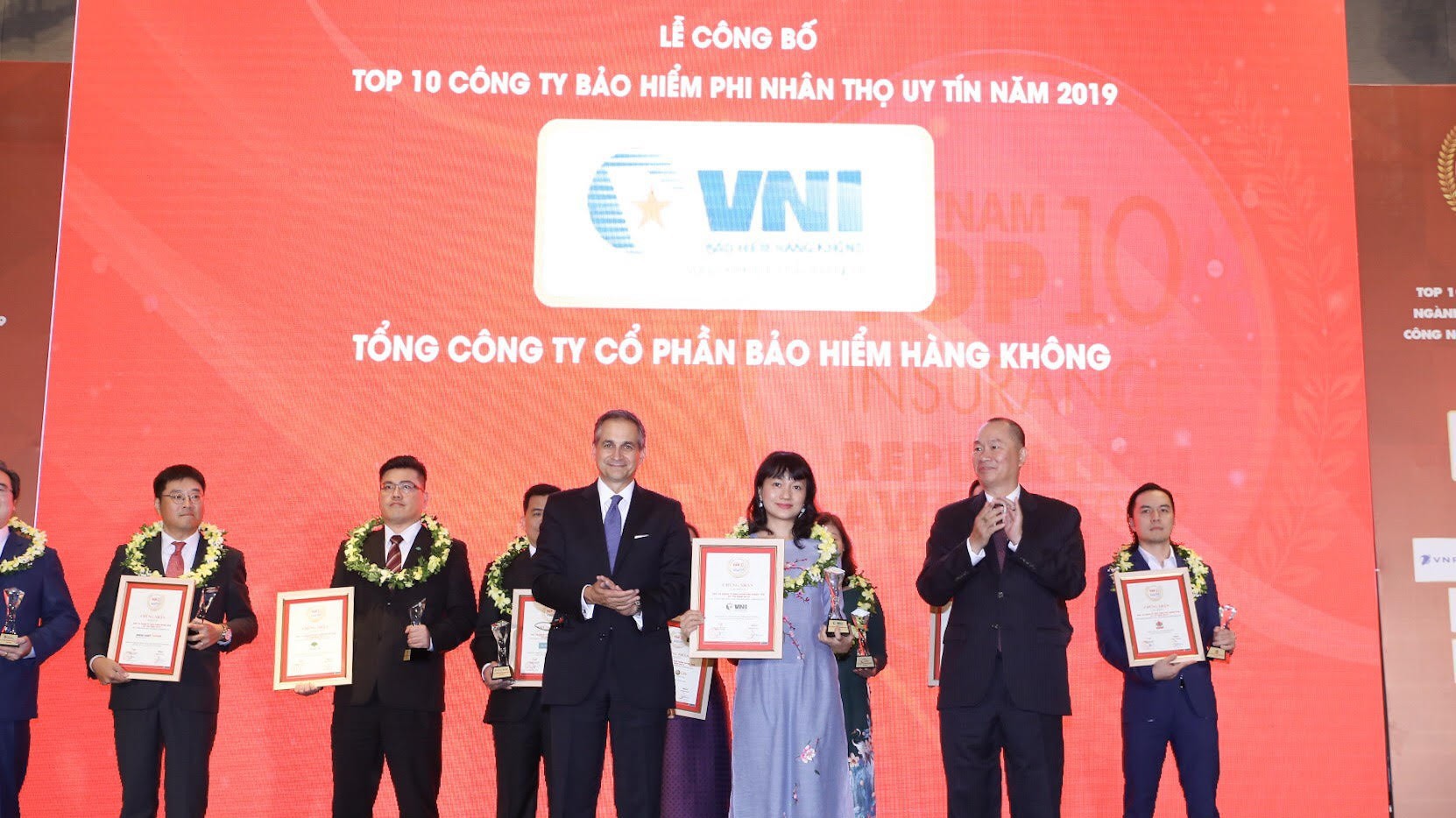 Lễ vinh danh TOP 10 doanh nghiệp bảo hiểm phi nhân thọ uy tín 2019.