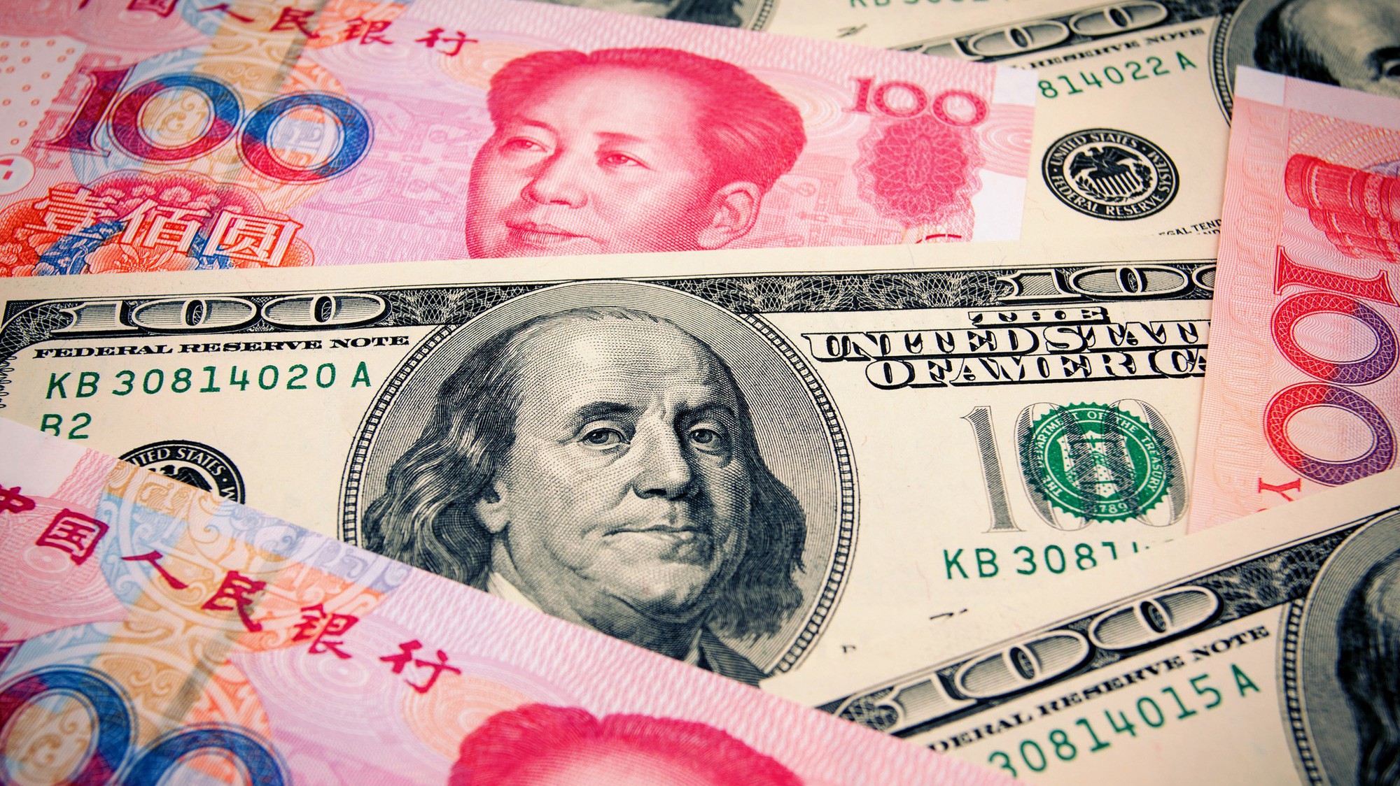 Trong tháng 8 này, đồng tiền của Trung Quốc đã sụt giá khoảng 4%, tiến tới hoàn tất tháng giảm mạnh nhất kể từ tháng 1/1994.