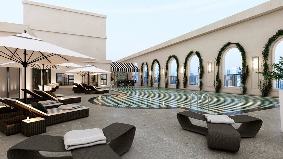 Bể bơi trên tầng thượng đem lại những phút giây thư giãn trọn vẹn cho cư dân.