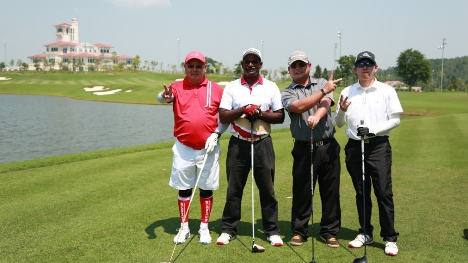 Gôn thủ quốc tế giao lưu tại sân BRG Legend Hill Golf Resort khi tham gia BRG Golf Hà Nội Festival 2018.