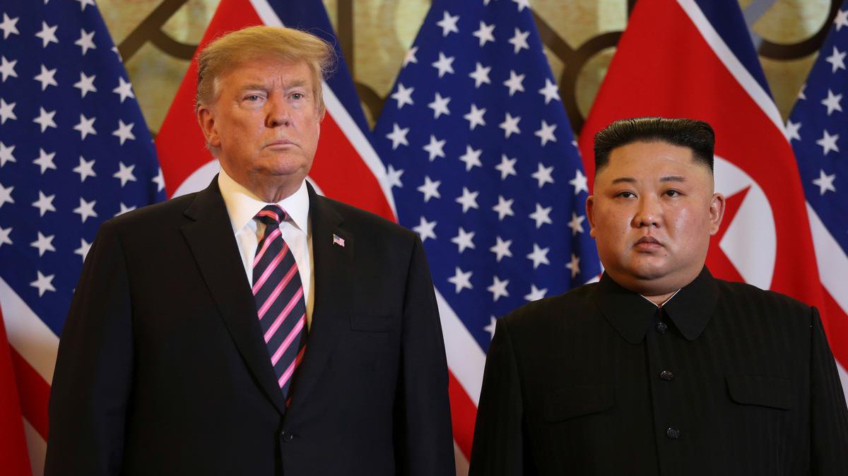 Từ tháng 6 năm ngoái đến nay, ông Trump và ông Kim đã gặp nhau ba lần - Ảnh: Reuters.
