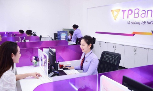 Enterprise Asia trao tặng giải thưởng kép cho ông Đỗ Minh Phú và TPBank