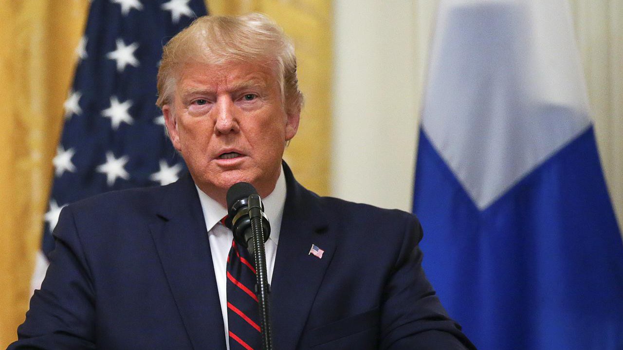 Tổng thống Mỹ Donald Trump trong một cuộc họp báo ngày 2/10 - Ảnh: Reuters.