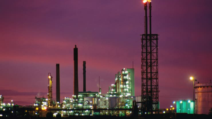Một nhà máy lọc dầu ở Australia - Ảnh: Getty/CNBC.