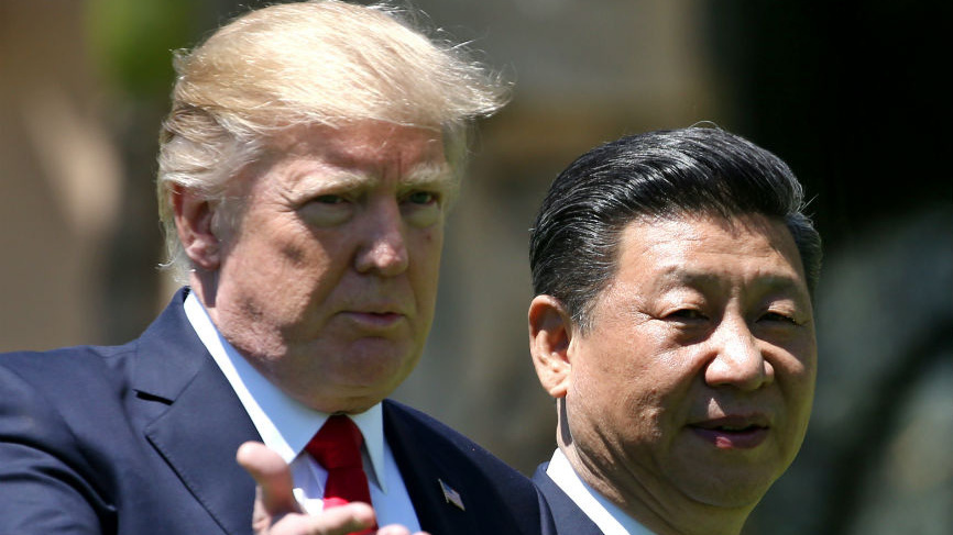 Tổng thống Mỹ Donald Trump (trái) và Chủ tịch Trung Quốc Tập Cận Bình - Ảnh: Reuters.