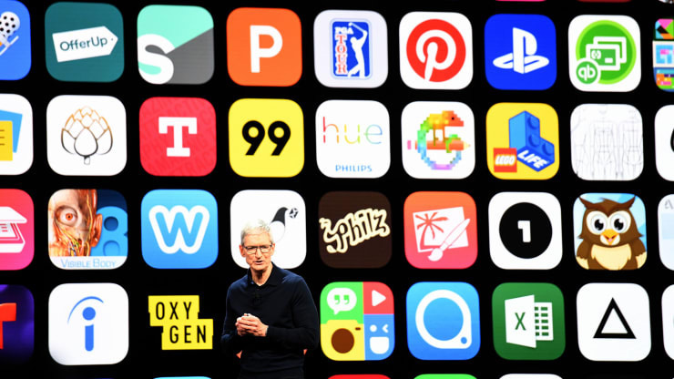 CEO Tim Cook của Apple phát biểu tại một hội nghị các nhà phát triển ứng dụng ở San Jose, California, Mỹ, tháng 6/2018 - Ảnh: Getty/CNBC.