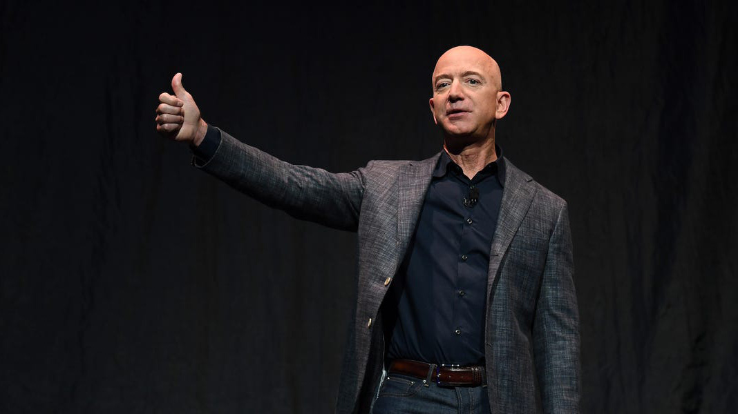 CEO Jeff Bezos của Amazon - Ảnh: Bloomberg.