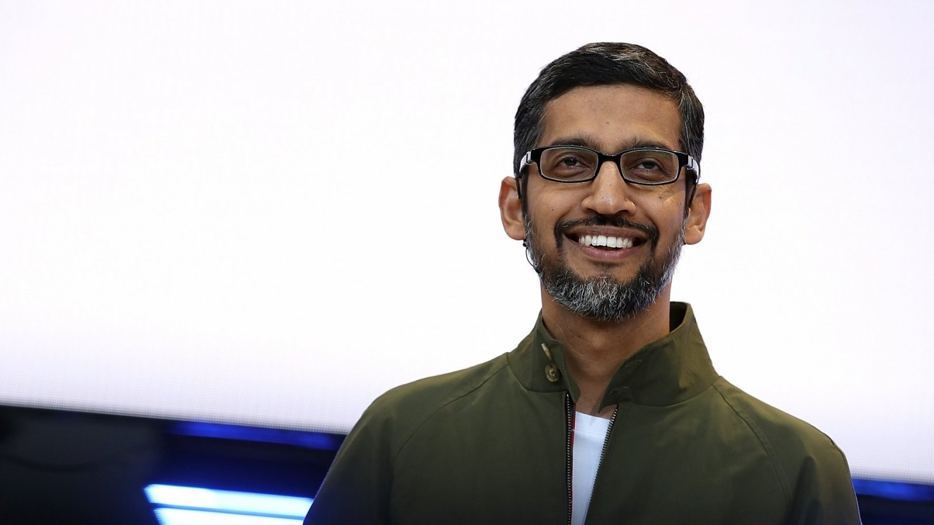 CEO Sundar Pichai của Alphabet.