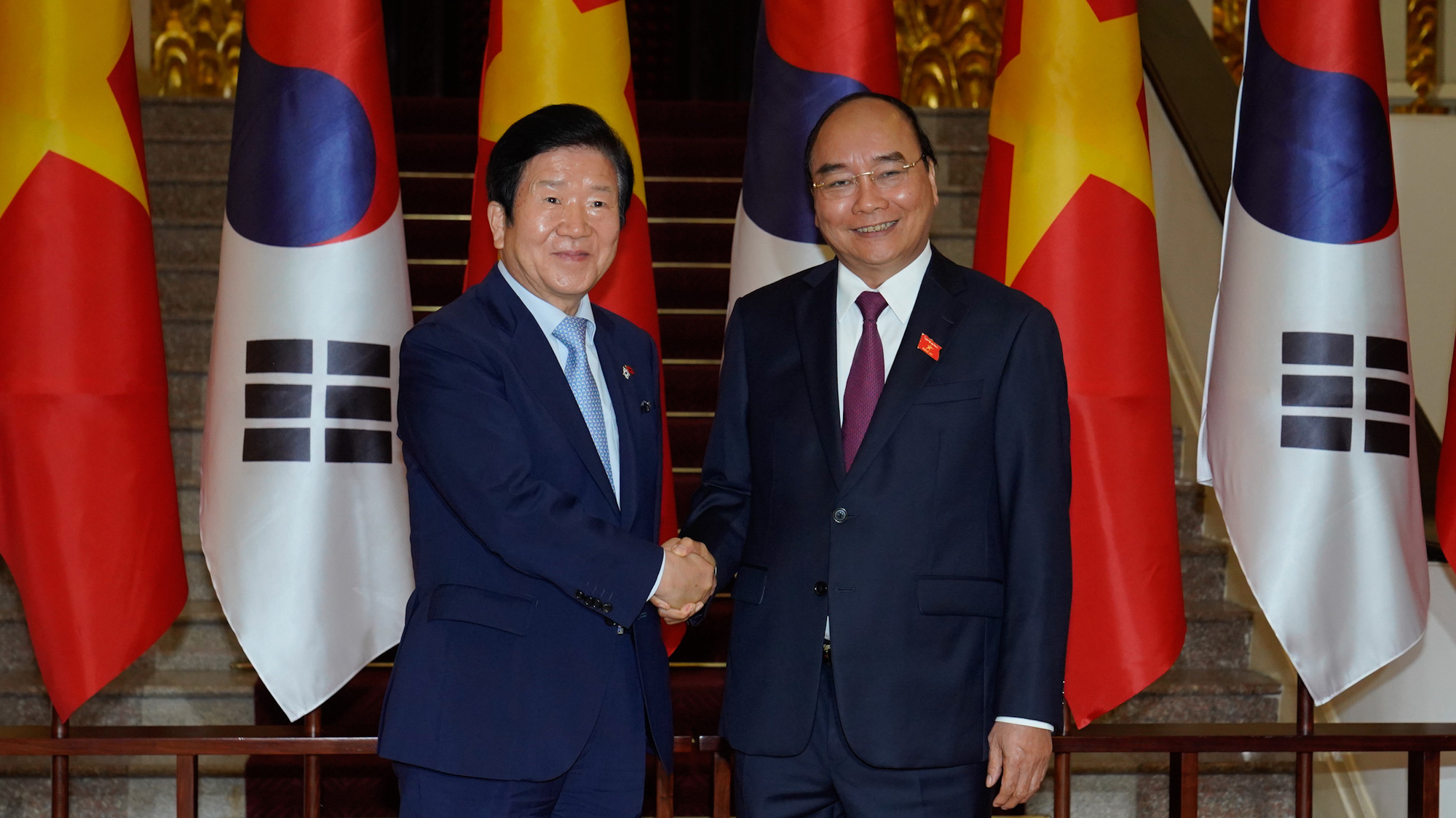 Thủ tướng Nguyễn Xuân Phúc và Chủ tịch Quốc hội Park Byeong-Seug - Ảnh: VGP. 