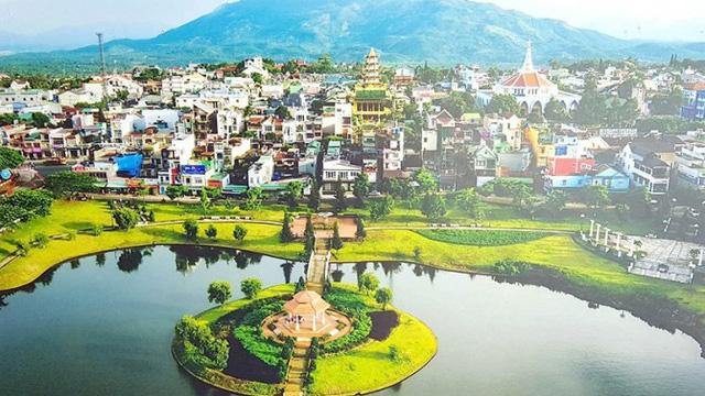 Bảo Lộc với sự phát triển kinh tế - hạ tầng - dân trí trở thành điểm đến tiềm năng của bất động sản nghỉ dưỡng.