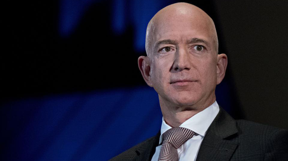 Tỷ phú Jeff Bezos, nhà sáng lập Amazon - Ảnh: Forbes.