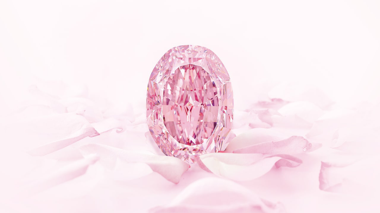 Viên kim cương hồng siêu hiếm The Spirit of the Rose - Ảnh: Sotheby's