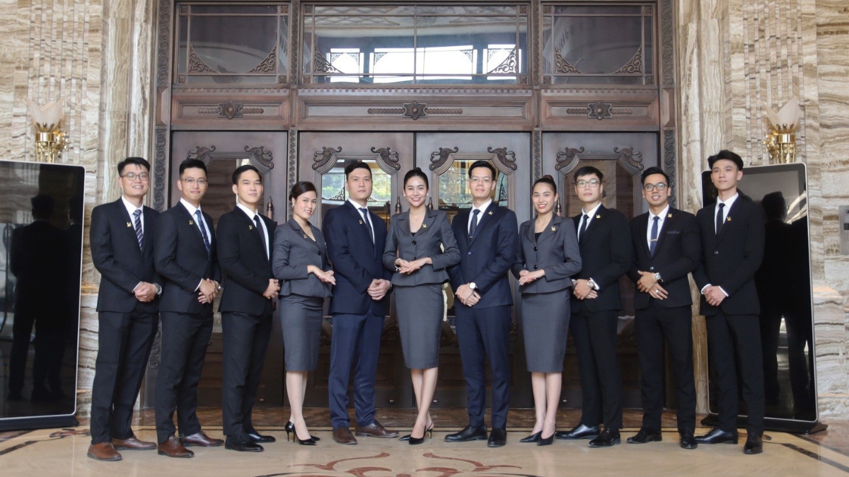 Tại D'Land, người lao động được hưởng mức lương cứng cạnh tranh trên thị trường nhằm đảm bảo mức thu nhập ổn định cho từng cá nhân.