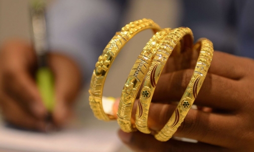 Cuối tuần, giá vàng lại lao dốc mạnh