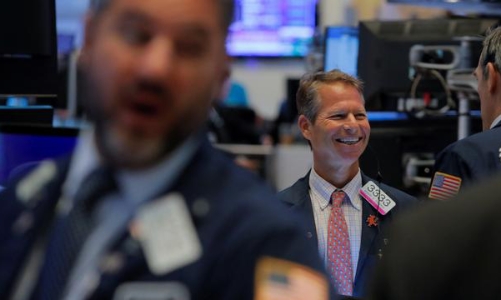 Chứng khoán Mỹ lập kỷ lục mới nhờ lạc quan vaccine