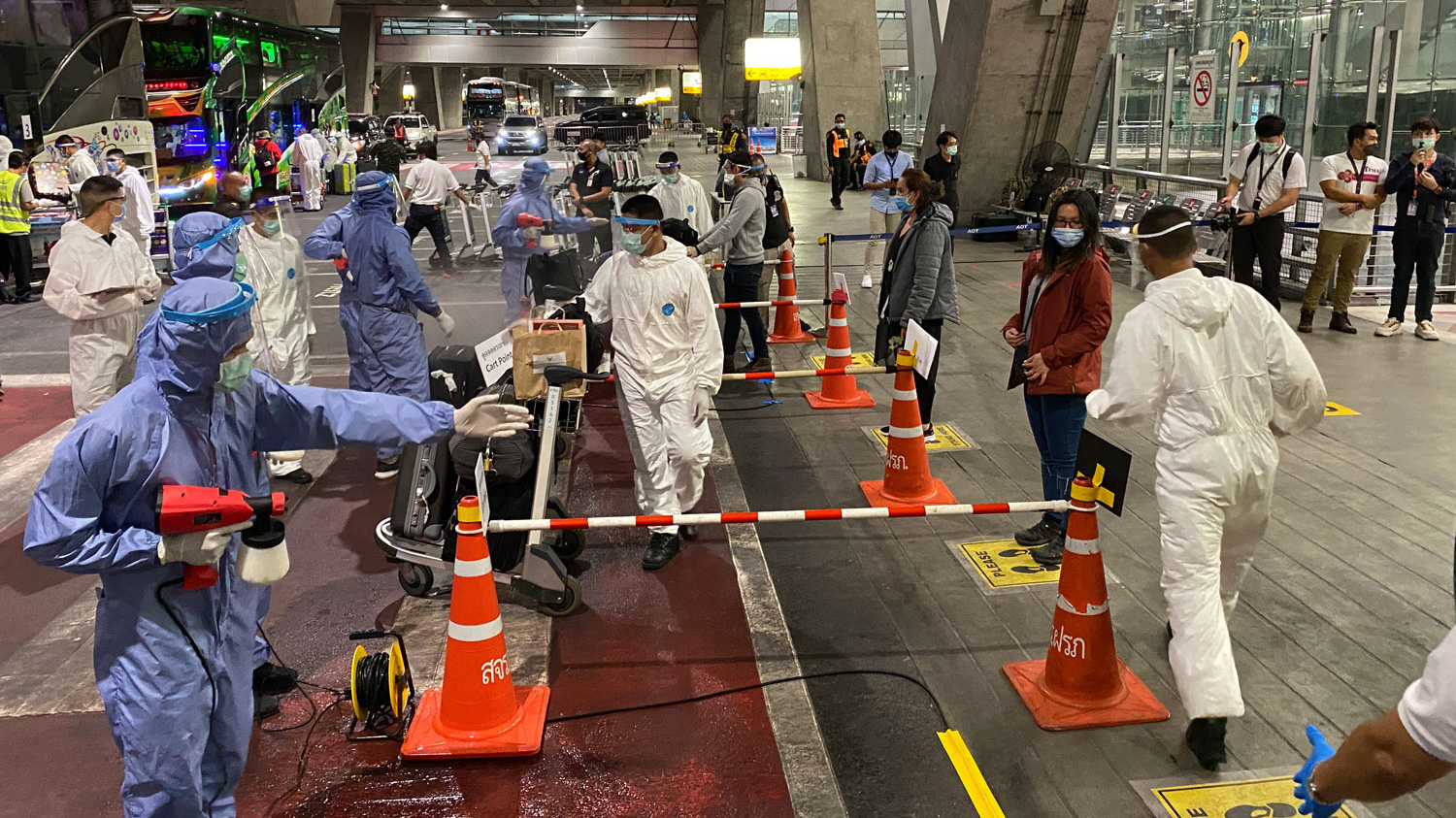 Thái Lan thực hiện nghiêm ngặt các biện pháp chống dịch Covid-19 - Ảnh: Bangkok Post.