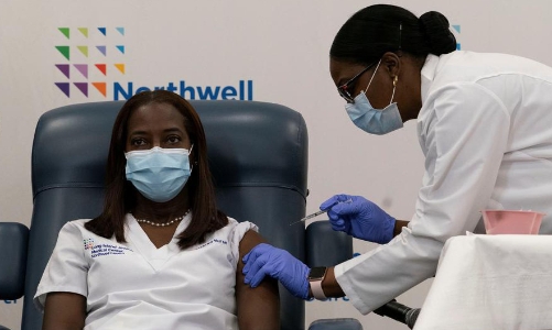 Mỹ khởi động chiến dịch tiêm chủng ngừa Covid-19